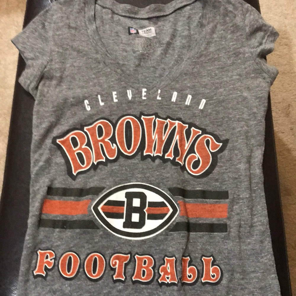 Small Cleveland Browns women’s T-shirt